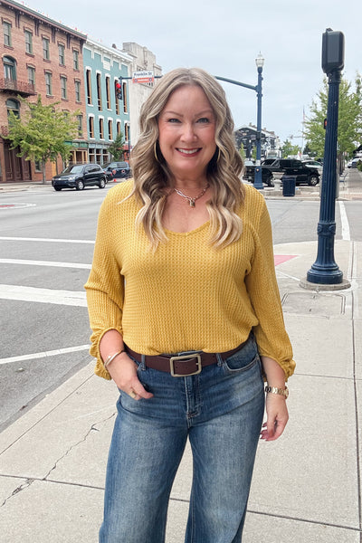 Lyla Pullover - Mustard