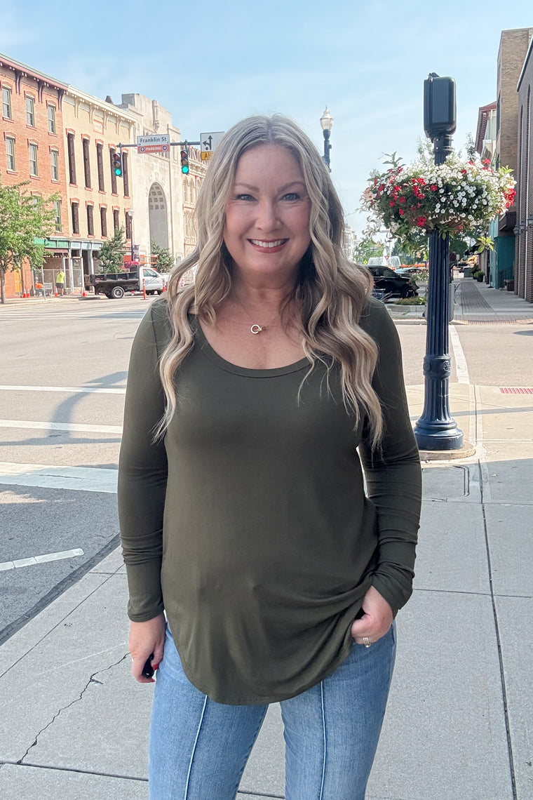 Scoop Neck Pullover - Olive