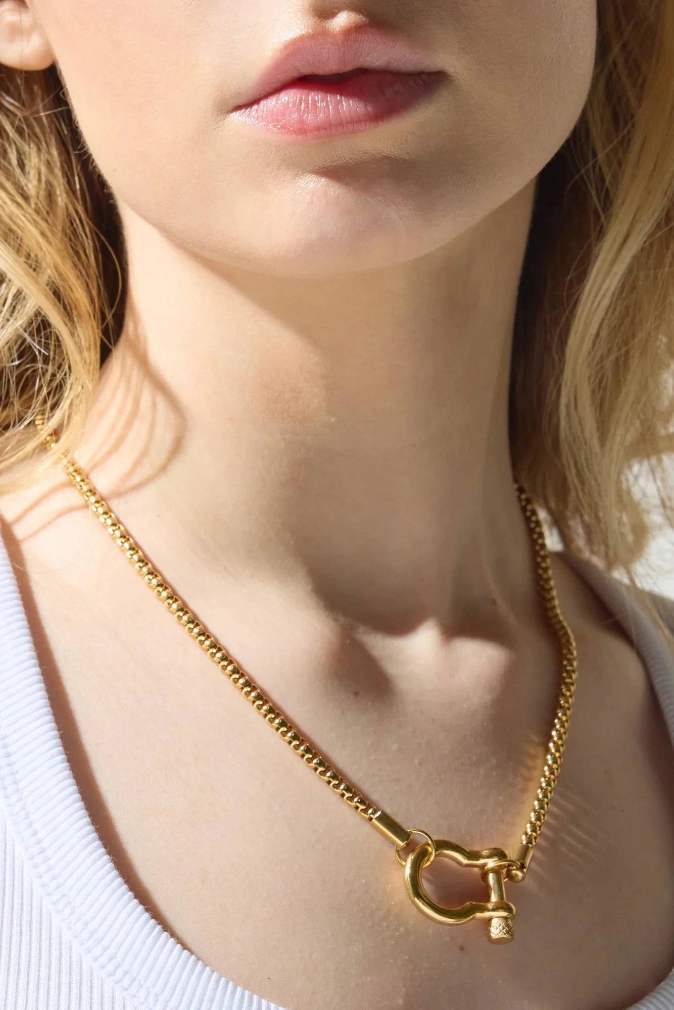 Clarkson Shackle Necklace - Gold