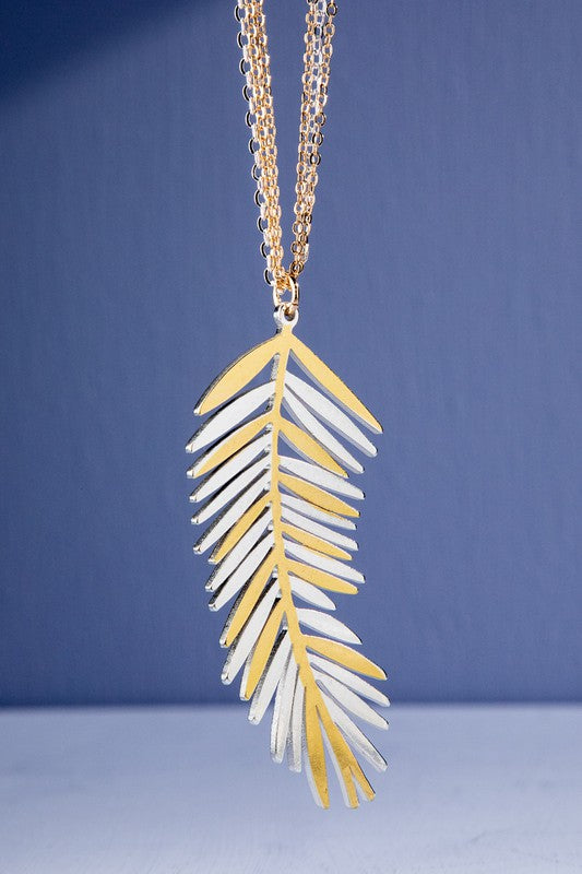 The Melanie Pendant Necklace