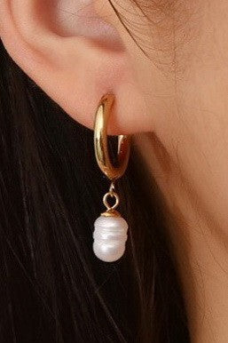 Pearl Drop Earring