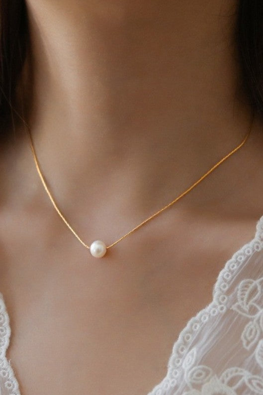Pearl Charm Snake Chan Necklace
