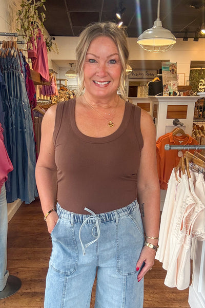 Ribbed Scoop Neck Tank Top - Brown
