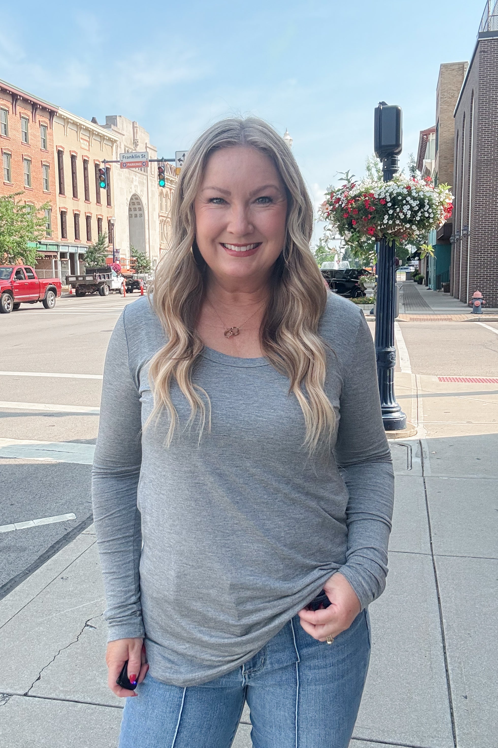 Scoop Neck Pullover - Heather Grey