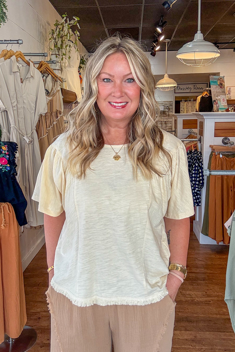 Teagan Frayed Ruffle Top - Vanilla
