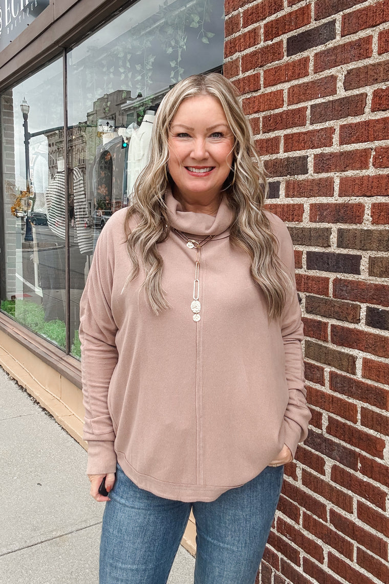 Korine Turtleneck Pullover - Mocha