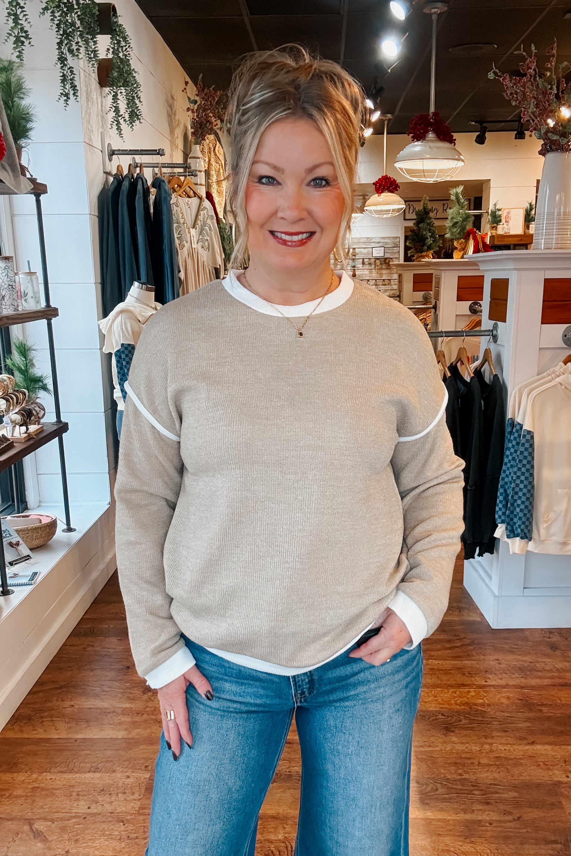 Sienna Contrasting Trim Pullover - Tan