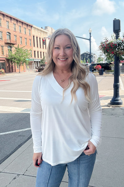 V Neck Pullover -Off White
