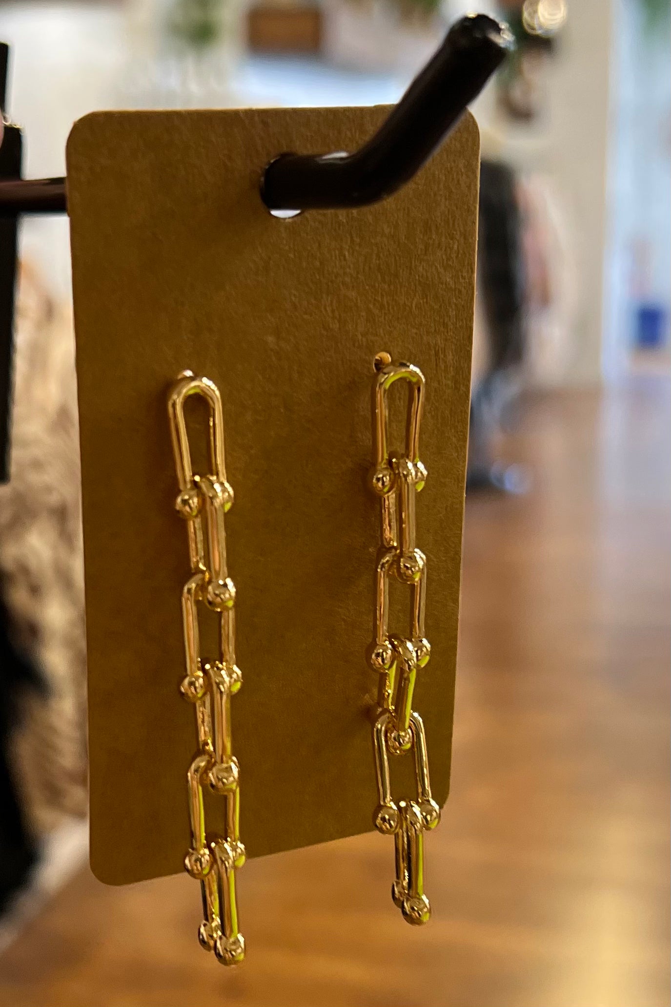 Chain Linked Earing